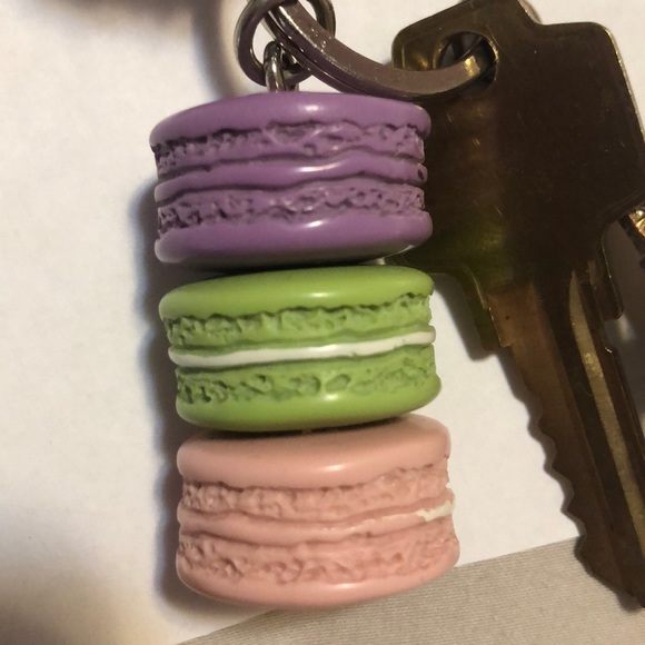 Laduree Macaron Eiffel Tower Key Chain - Picture 3 of 6